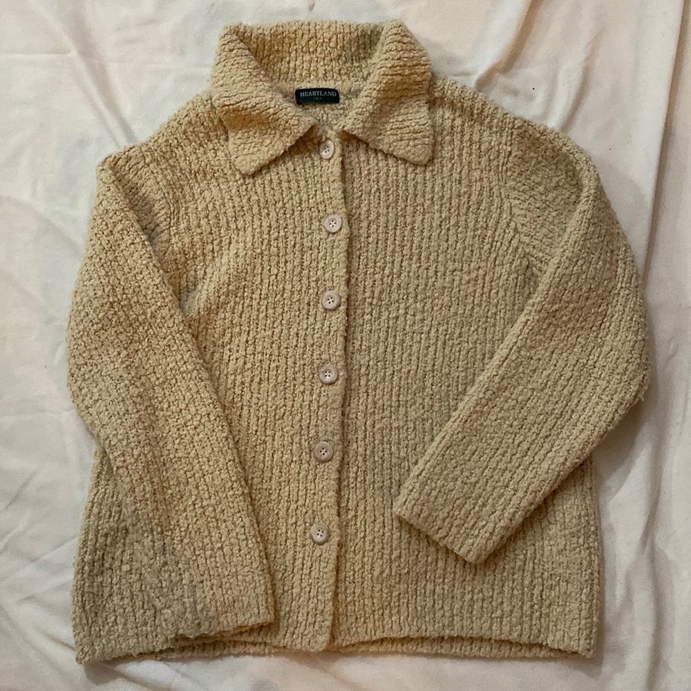 Heartland Size L Sweater